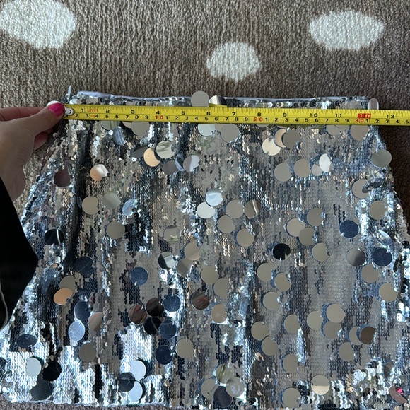 Sequin Mini Skirt - Picture 4 of 8